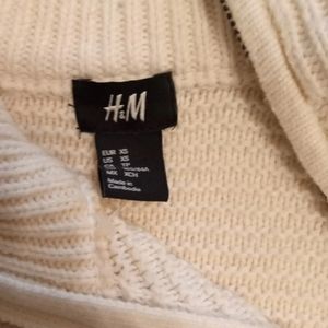 H&M SWEATER